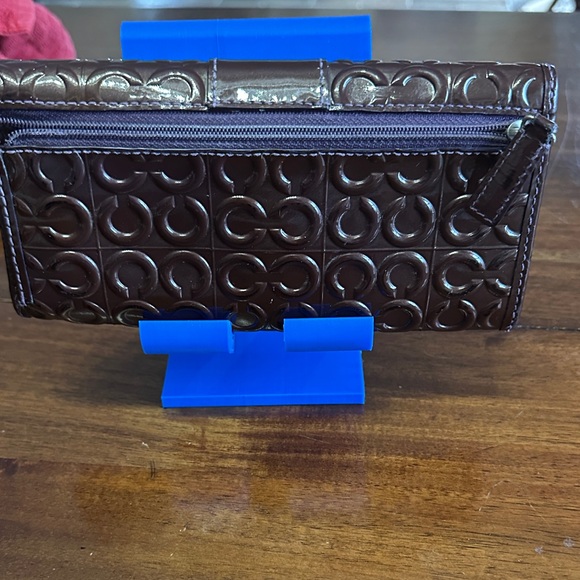 Coach Julia Embossed Op Art Wallet EUC - Picture 7 of 14